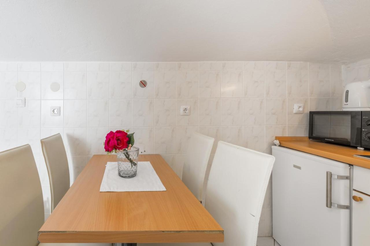 Apartments By The Sea Baska Voda, Makarska - 17570 Εξωτερικό φωτογραφία