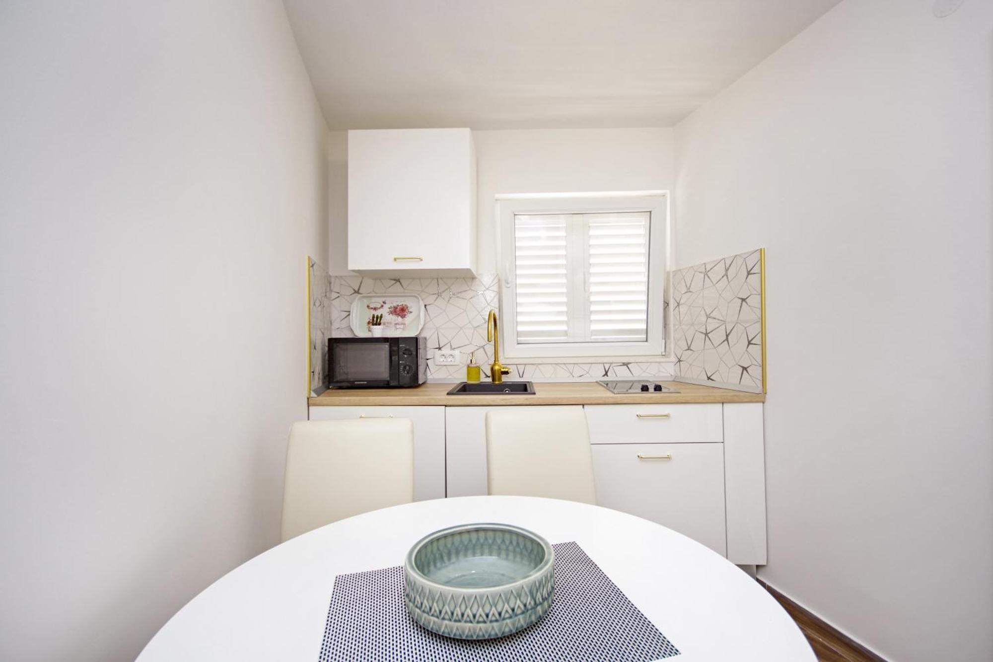 Apartments By The Sea Baska Voda, Makarska - 17570 Δωμάτιο φωτογραφία